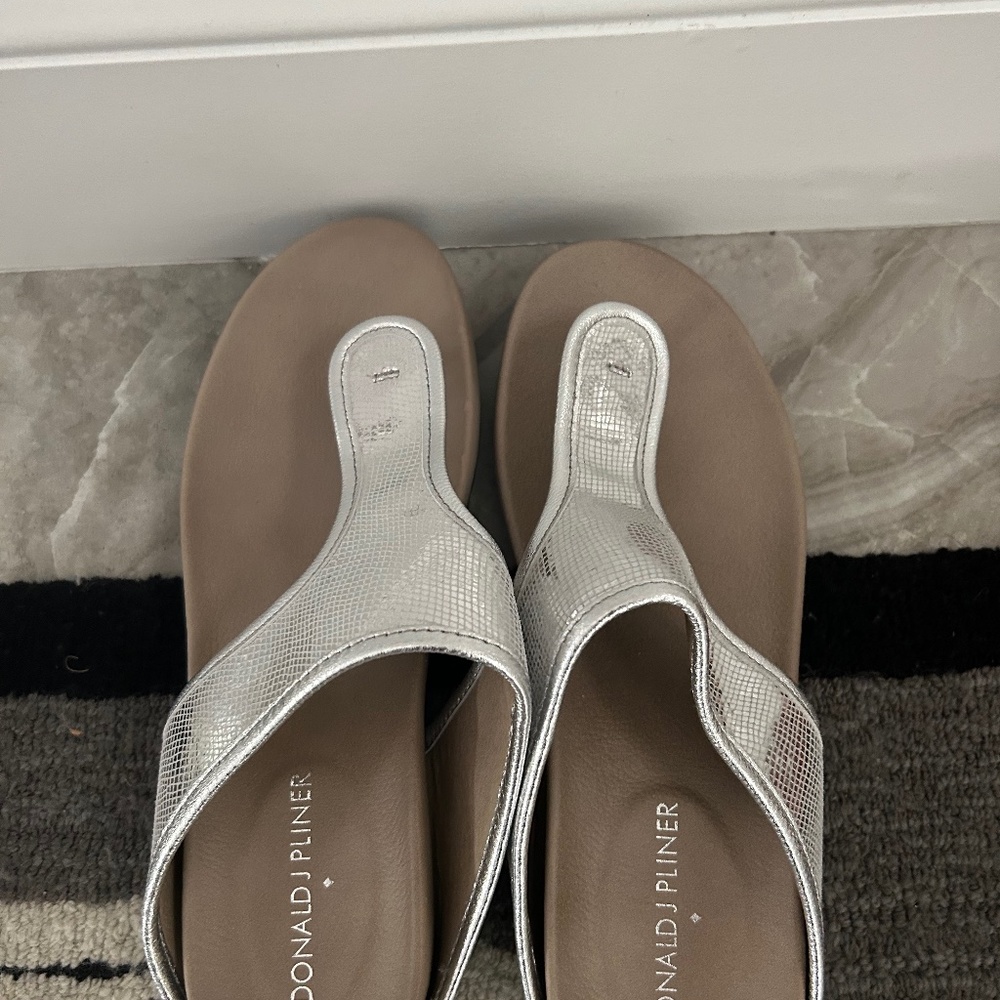 New Donald J Pliner silver sandals